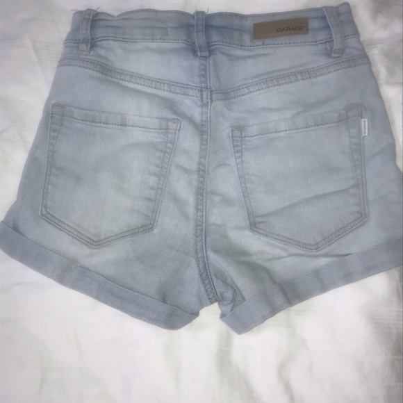Garage Jean shorts! Super cute and very flattering - Picture 2 of 2